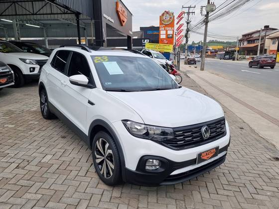 VOLKSWAGEN T-CROSS 1.0 200 TSI TOTAL FLEX COMFORTLINE AUTOMÁTICO VOLKSWAGEN T-CROSS 1.0 200 TSI TOTAL FLEX COMFORTLINE AUTOMÁTICO